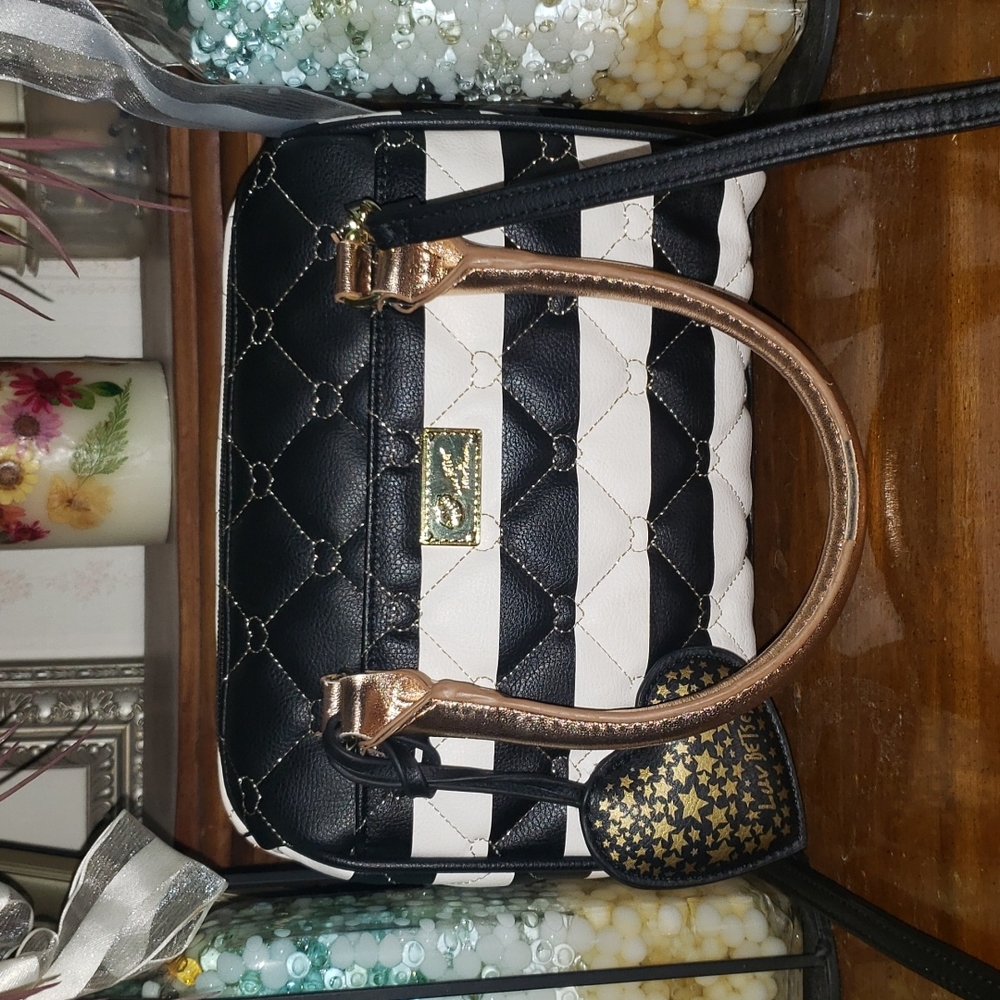 New Betsey Johnson bag - Picture 10 of 11